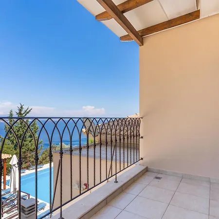 Columba Villa