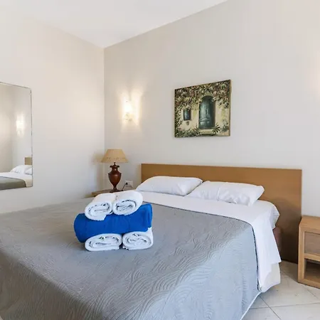 Columba Villa Sivota